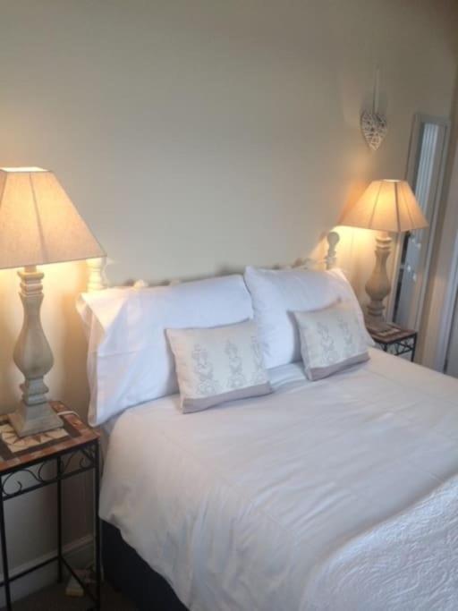 Cotswold Edge Guest Suite With Broadway Hill View Badsey Exterior foto